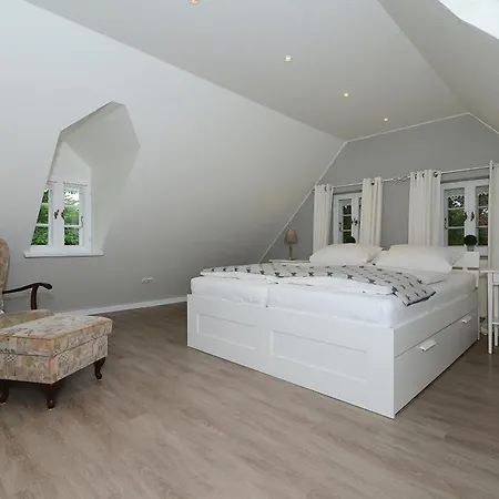 Hues In't Doerp Holiday home *